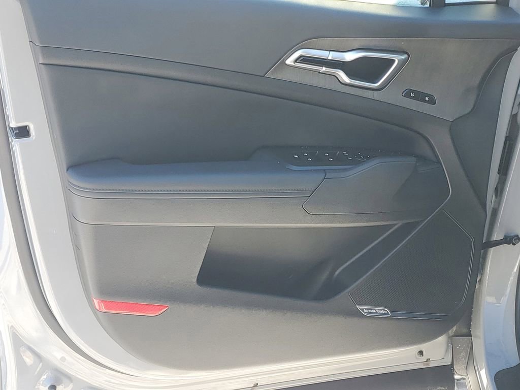 Certified 2026 Kia Sportage X-Line w/ X-Line Technology Package image 9