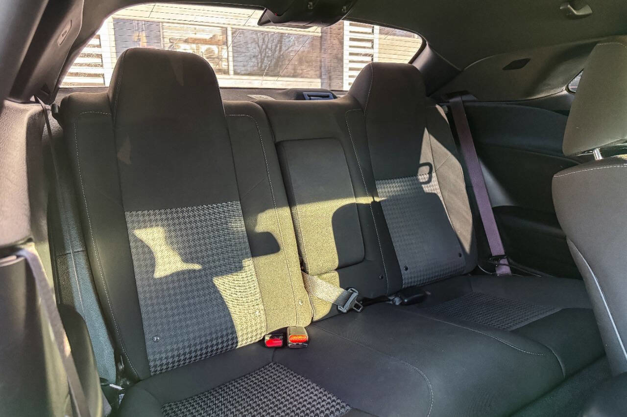 Used 2022 Dodge Challenger R/T Scat Pack w/ Shaker Package image 9