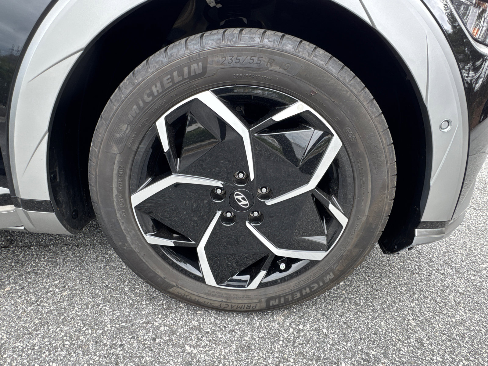 Certified 2023 Hyundai Ioniq 5 Limited w/ Cargo Package image 12