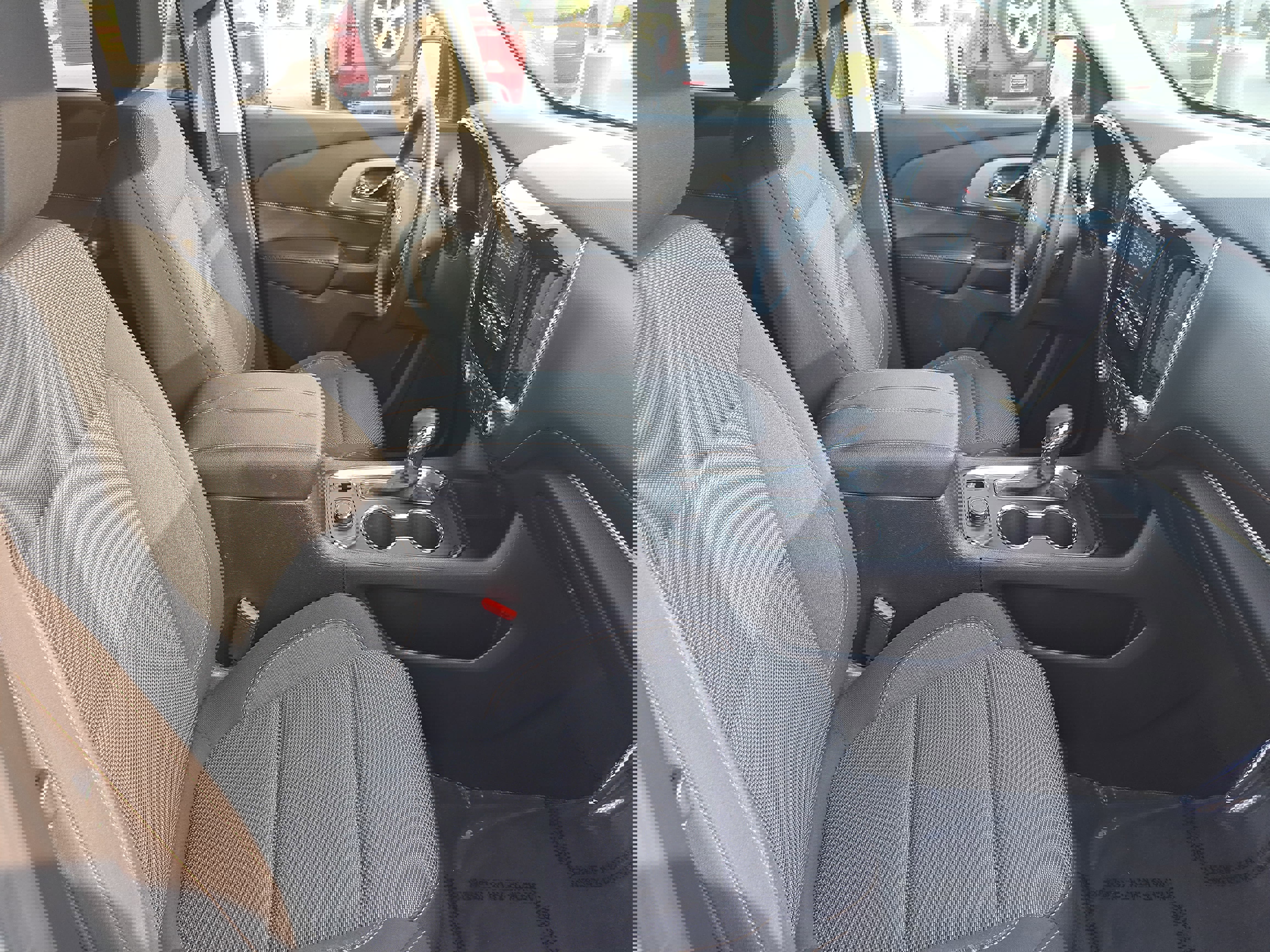 Used 2021 Chevrolet Traverse LS image 10