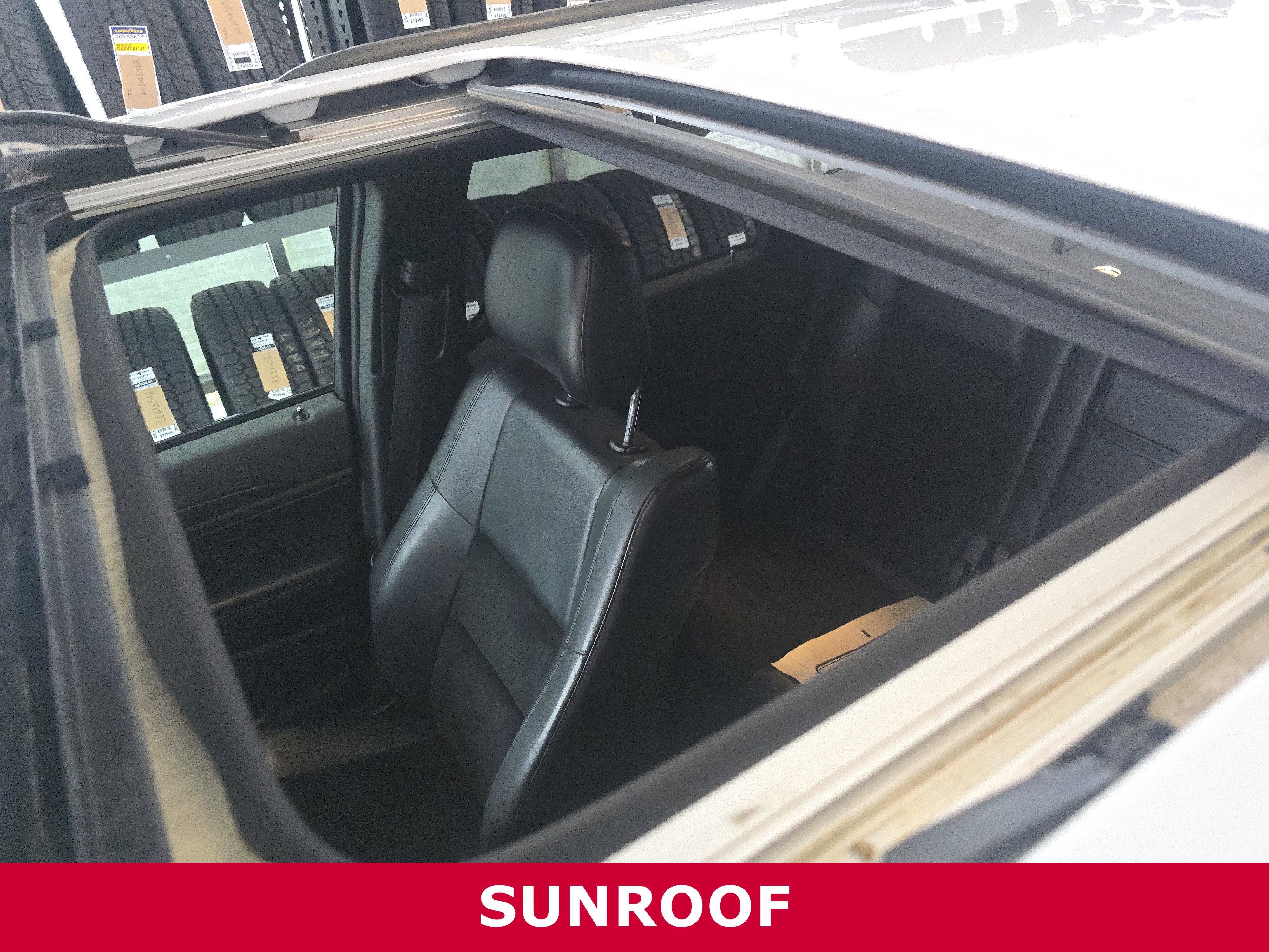 Used 2017 Jeep Grand Cherokee Altitude image 16