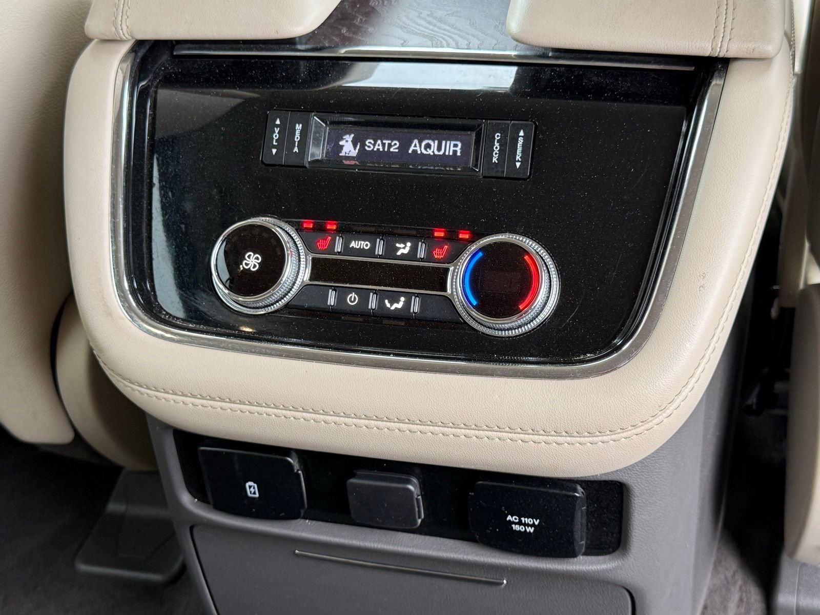 Used 2020 Lincoln Navigator Reserve w/ Luxury Package image 17