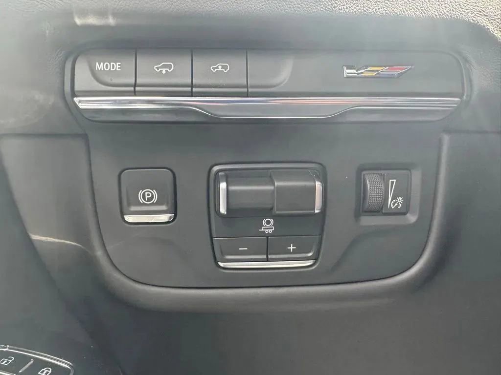 New 2026 Cadillac Escalade V w/ LPO, Floor Liner Package AWD/4WD image 25