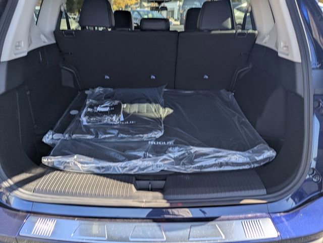 New 2026 Nissan Rogue SV w/ SV Premium Package image 6