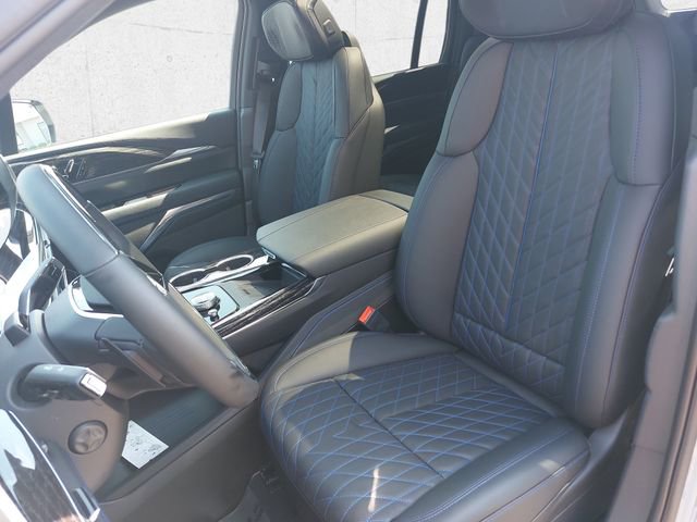Used 2026 Cadillac Escalade IQ Sport 1 w/ LPO, ONYX Package AWD/4WD image 19