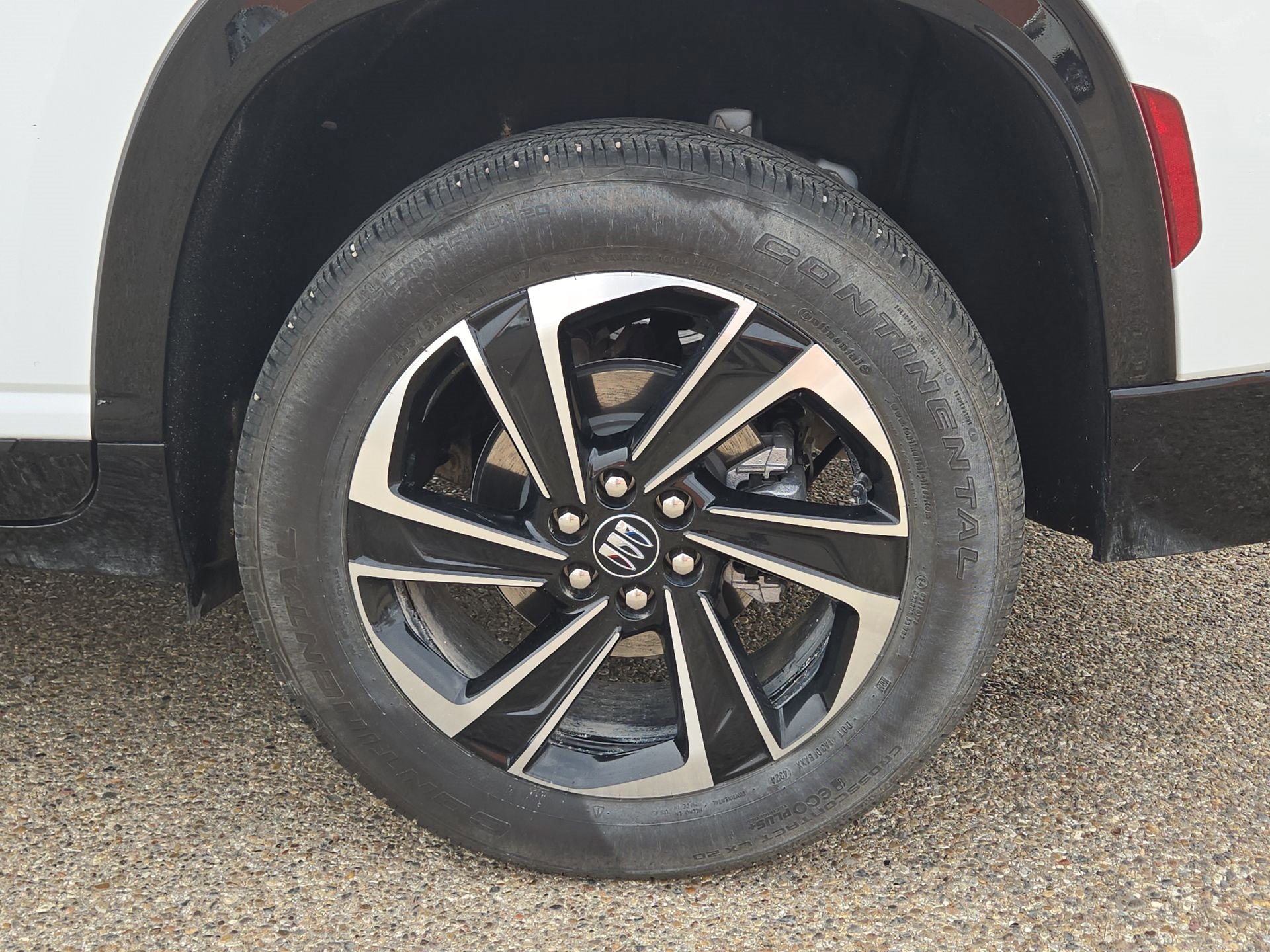 Used 2025 Buick Enclave Sport Touring w/ Power Package image 11