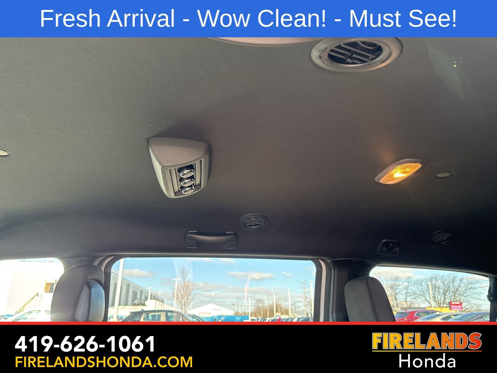 Used 2017 Dodge Grand Caravan SE image 30