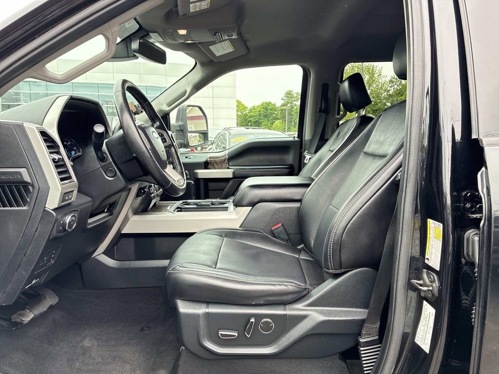 Used 2019 Ford F350 Lariat w/ Lariat Ultimate Package AWD/4WD image 24