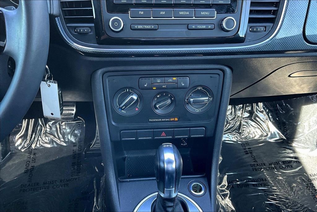 Used 2014 Volkswagen Beetle R-Line image 12