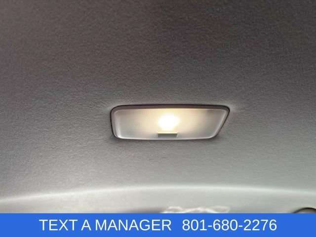 Used 2025 Toyota Corolla LE FWD image 28