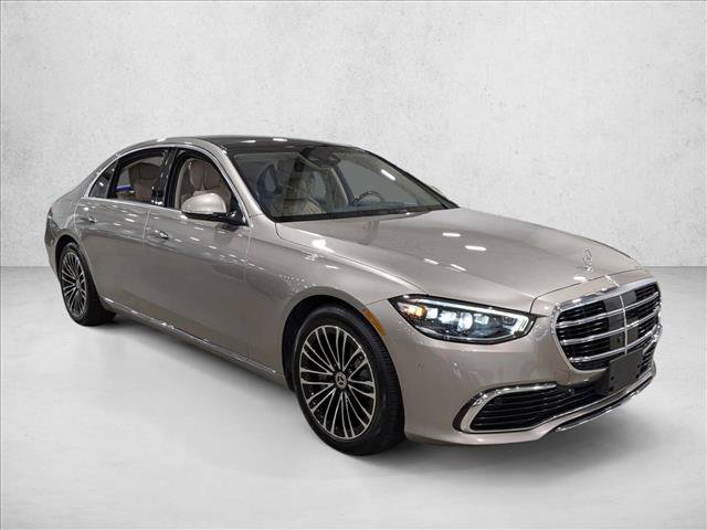 Used 2023 Mercedes-Benz S 580 4MATIC Sedan image 3