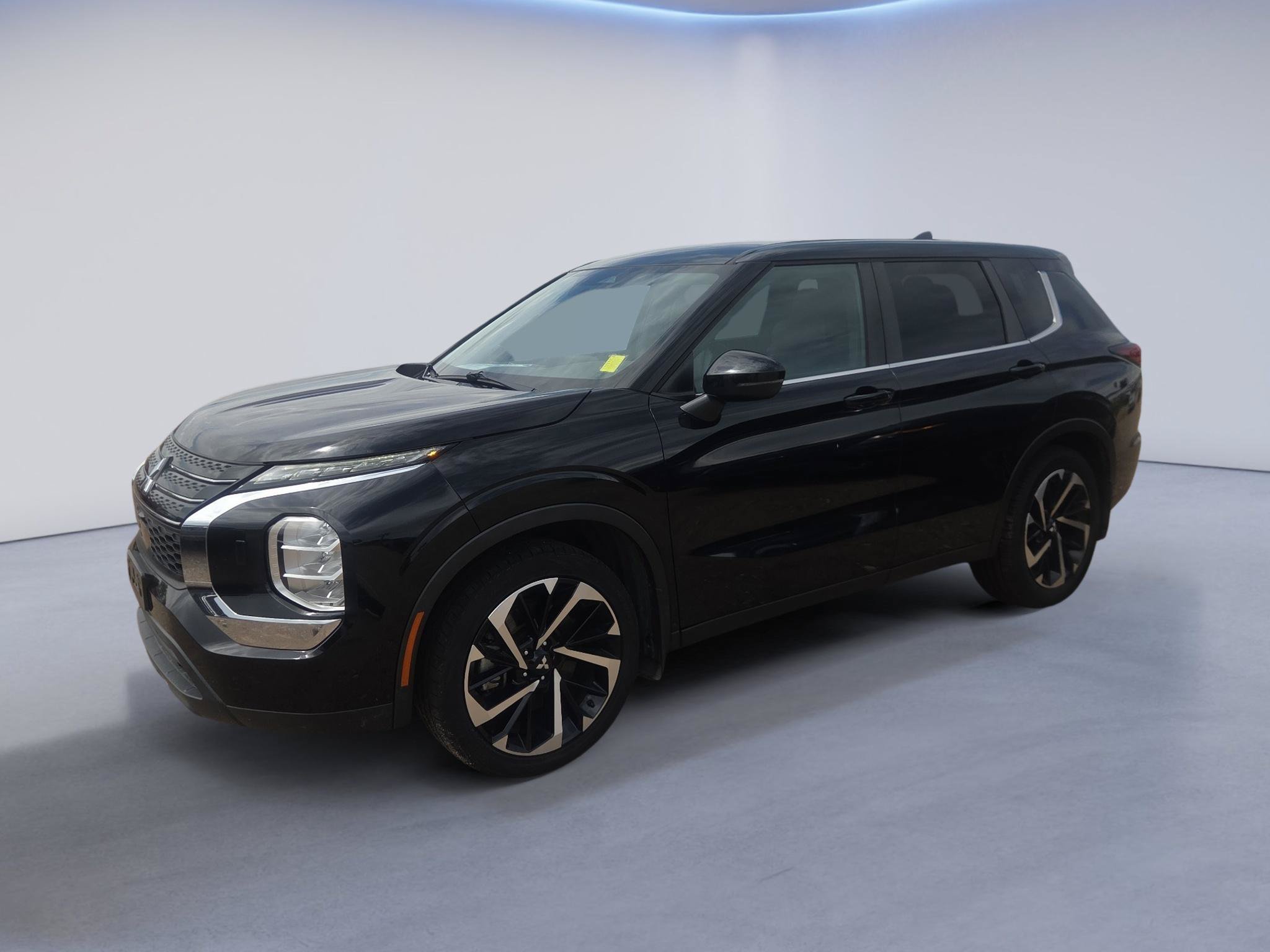 Used 2022 Mitsubishi Outlander ES