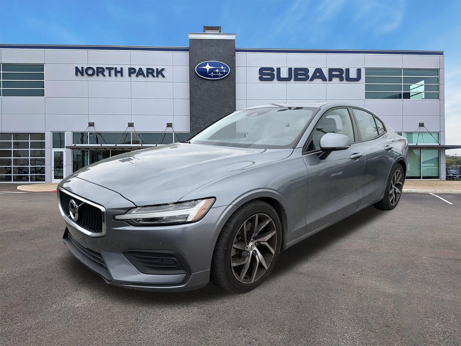 Used 2019 Volvo S60 T5 Momentum w/ Premium Package FWD image 7