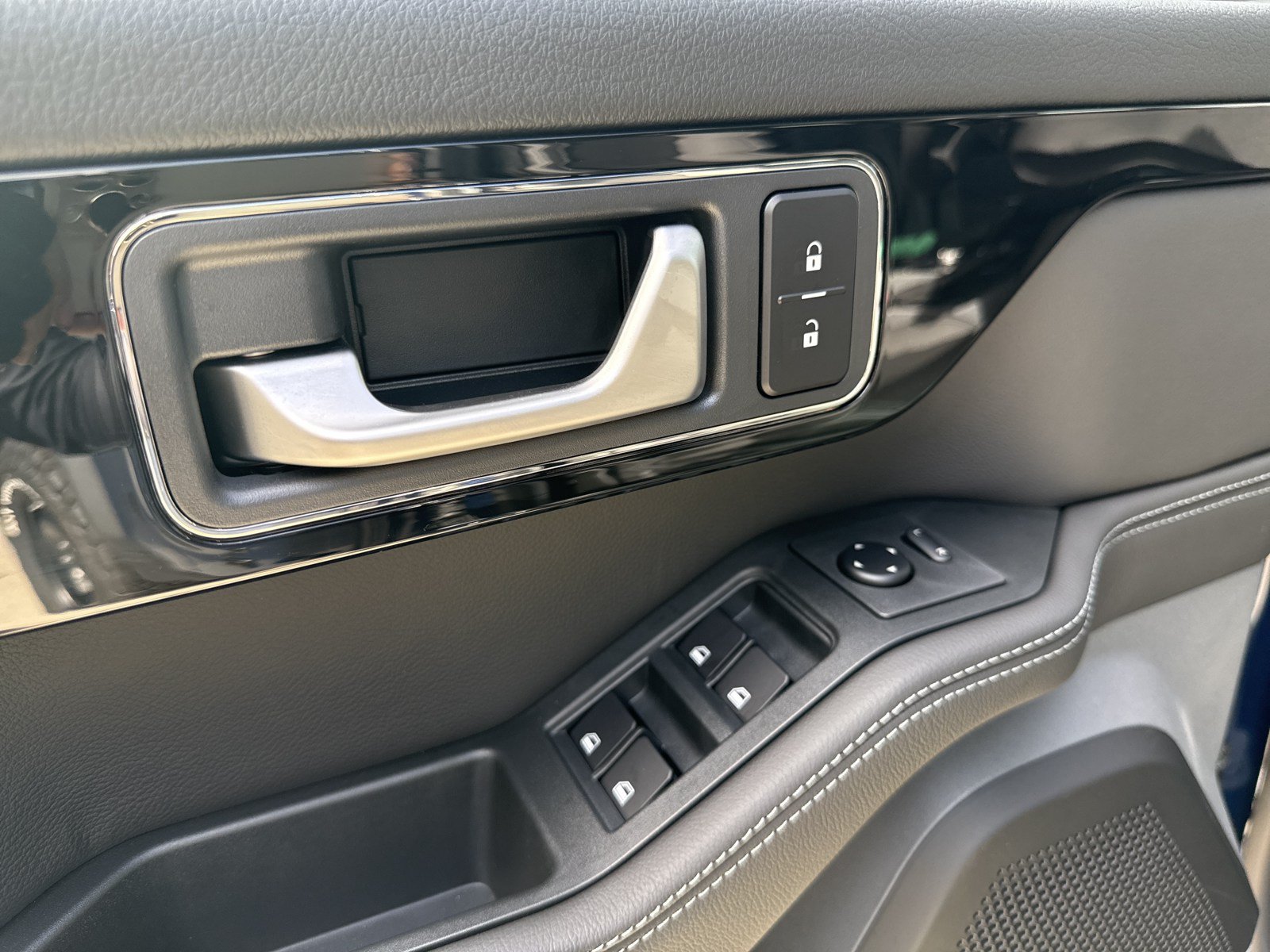 New 2026 INEOS Grenadier Station Wagon AWD/4WD image 15