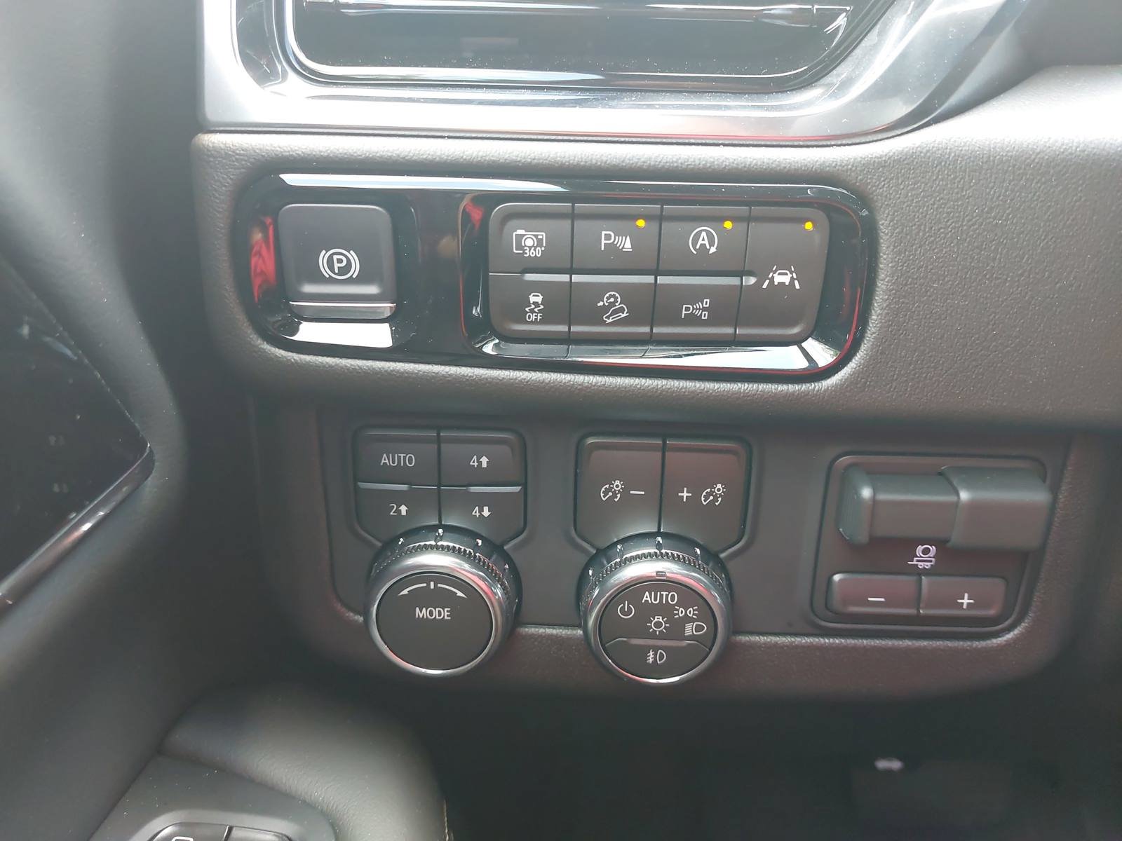 New 2026 GMC Yukon XL Elevation w/ Elevation Premium Package AWD/4WD image 27