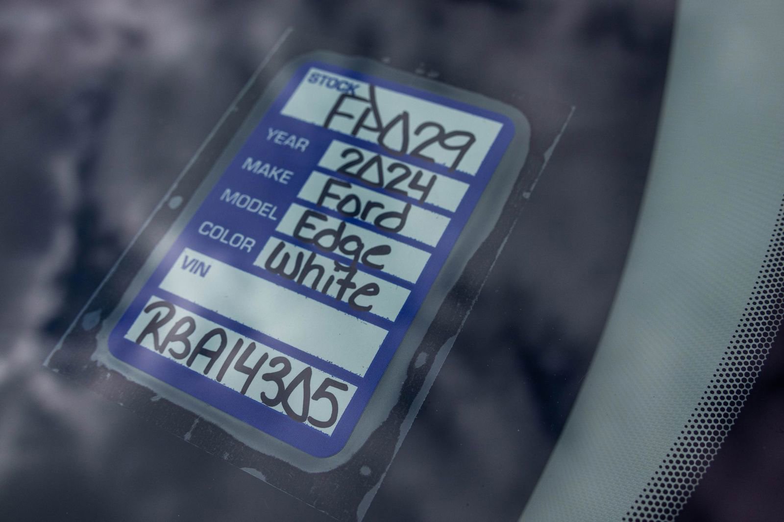 New 2024 Ford Edge SEL w/ Convenience Package image 37