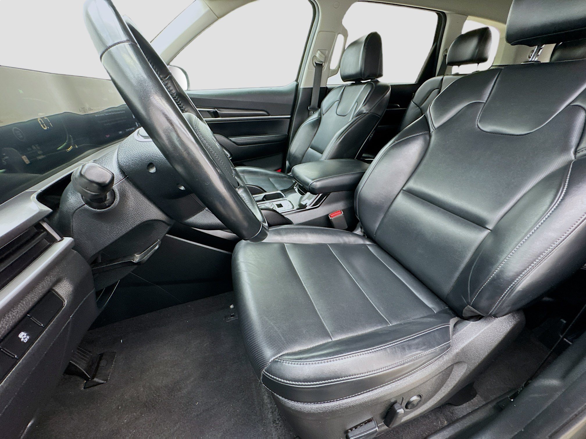Used 2024 Kia Telluride S w/ S Sunroof Package FWD image 13