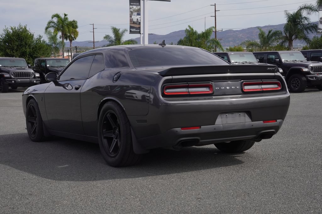 Used 2016 Dodge Challenger SRT Hellcat RWD video 2