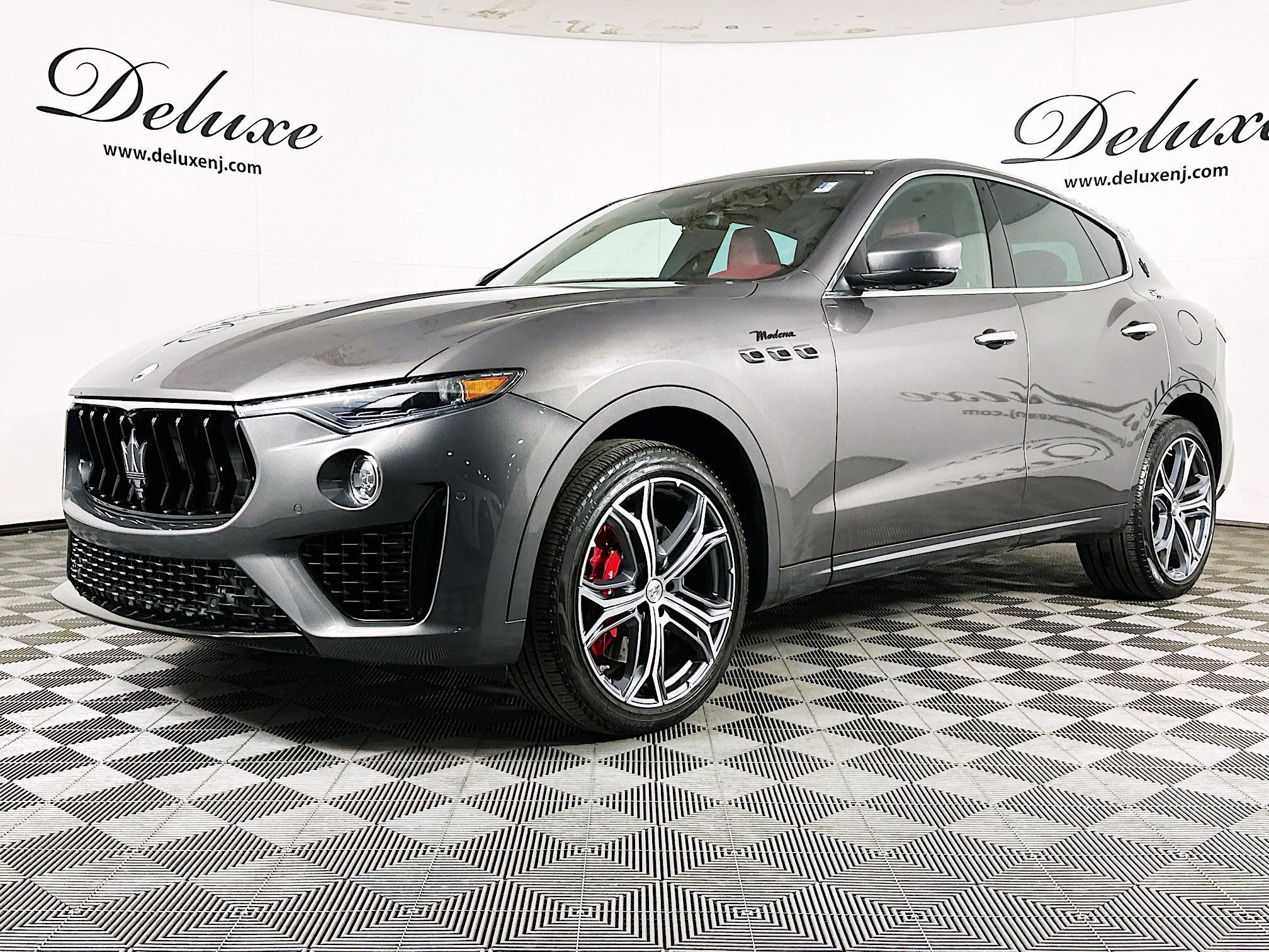 Used 2023 Maserati Levante Modena image 3