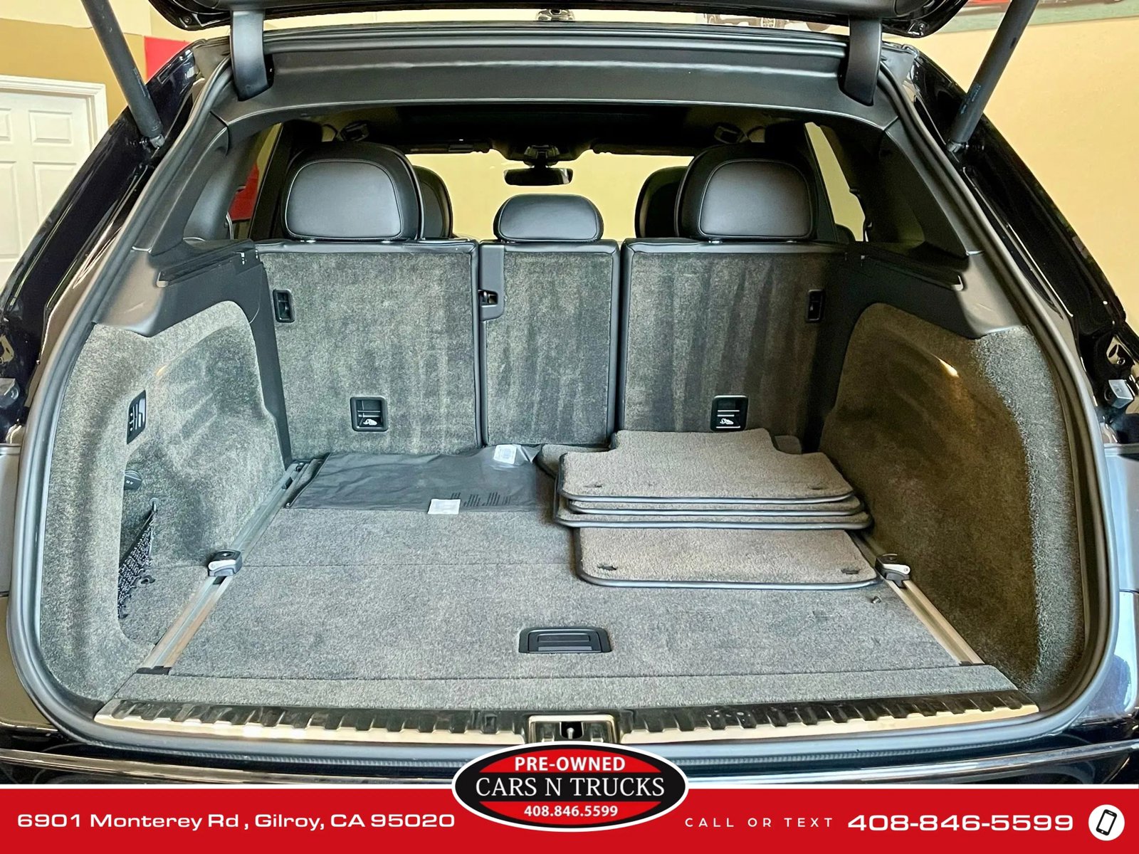 Used 2017 Bentley Bentayga image 16