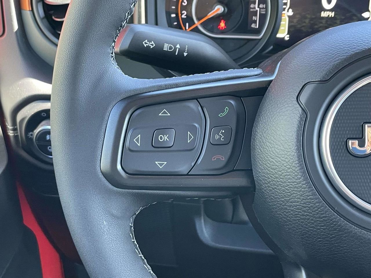 New 2025 Jeep Gladiator Mojave image 14