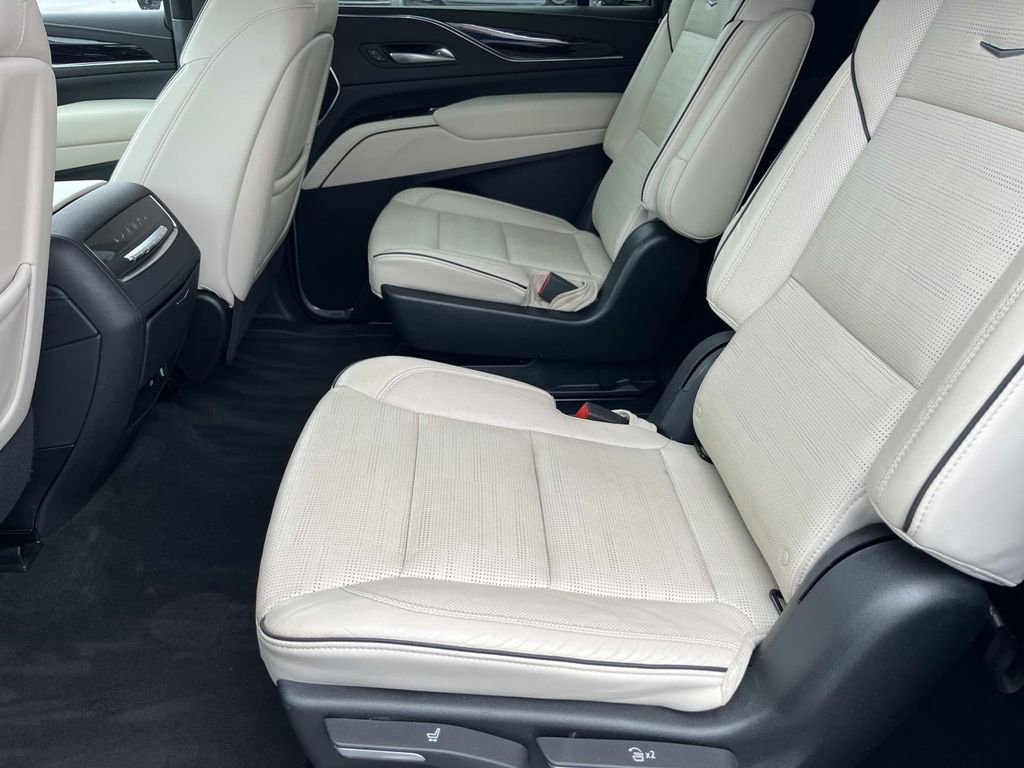 Certified 2023 Cadillac Escalade ESV Sport w/ Touring Package image 20