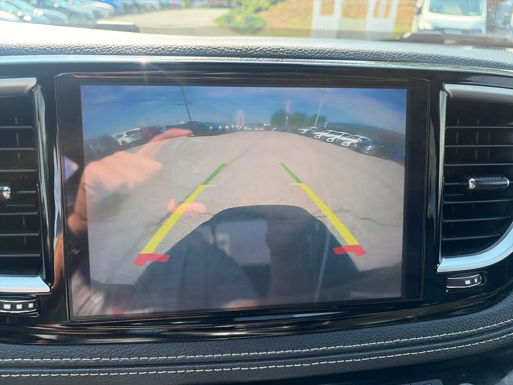 Used 2025 Chrysler Pacifica Limited FWD image 21