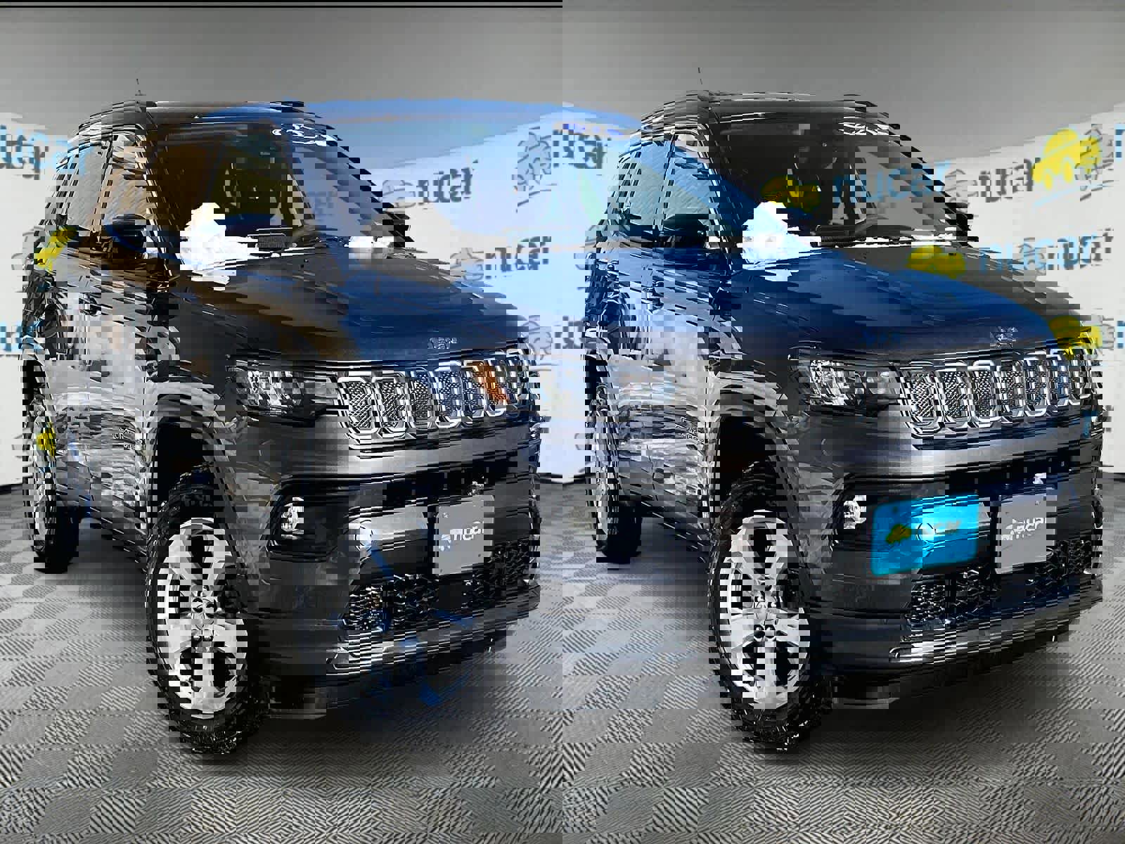 Used 2022 Jeep Compass Latitude w/ Mopar Graphics Package