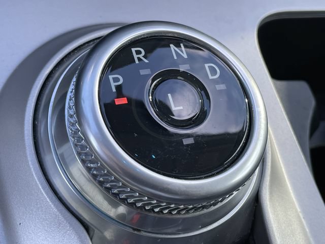 Used 2024 Ford Explorer Limited w/ Limited Technology Package RWD image 22