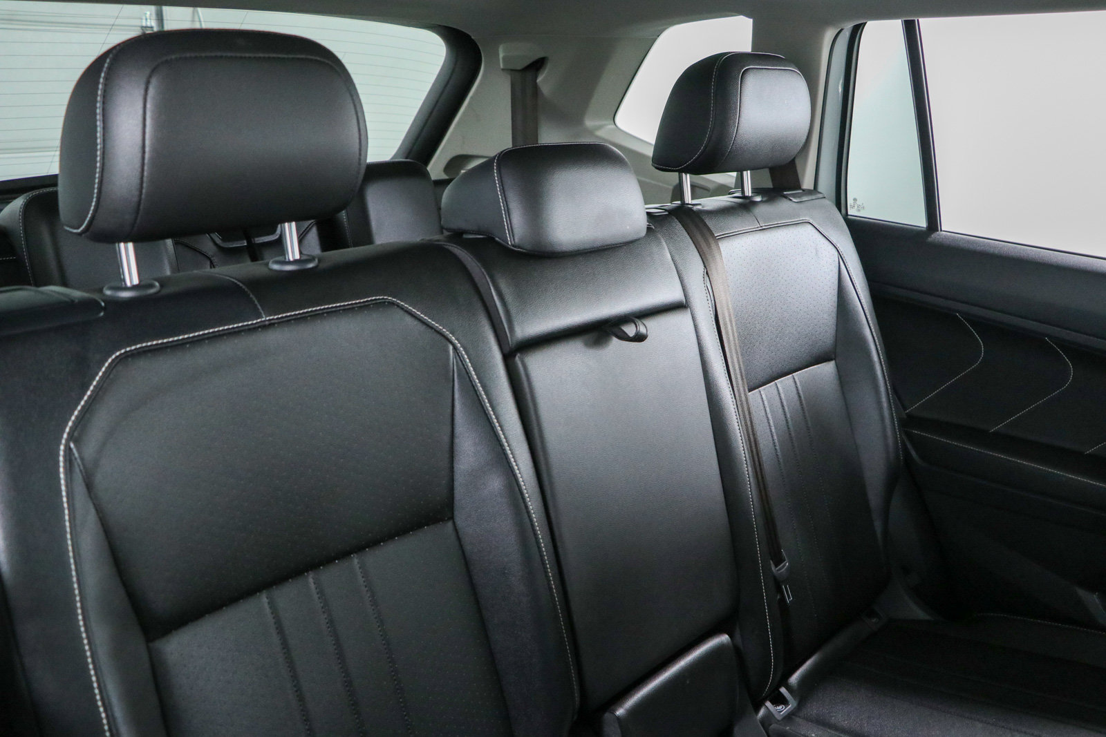 Used 2022 Volkswagen Tiguan SE FWD image 29