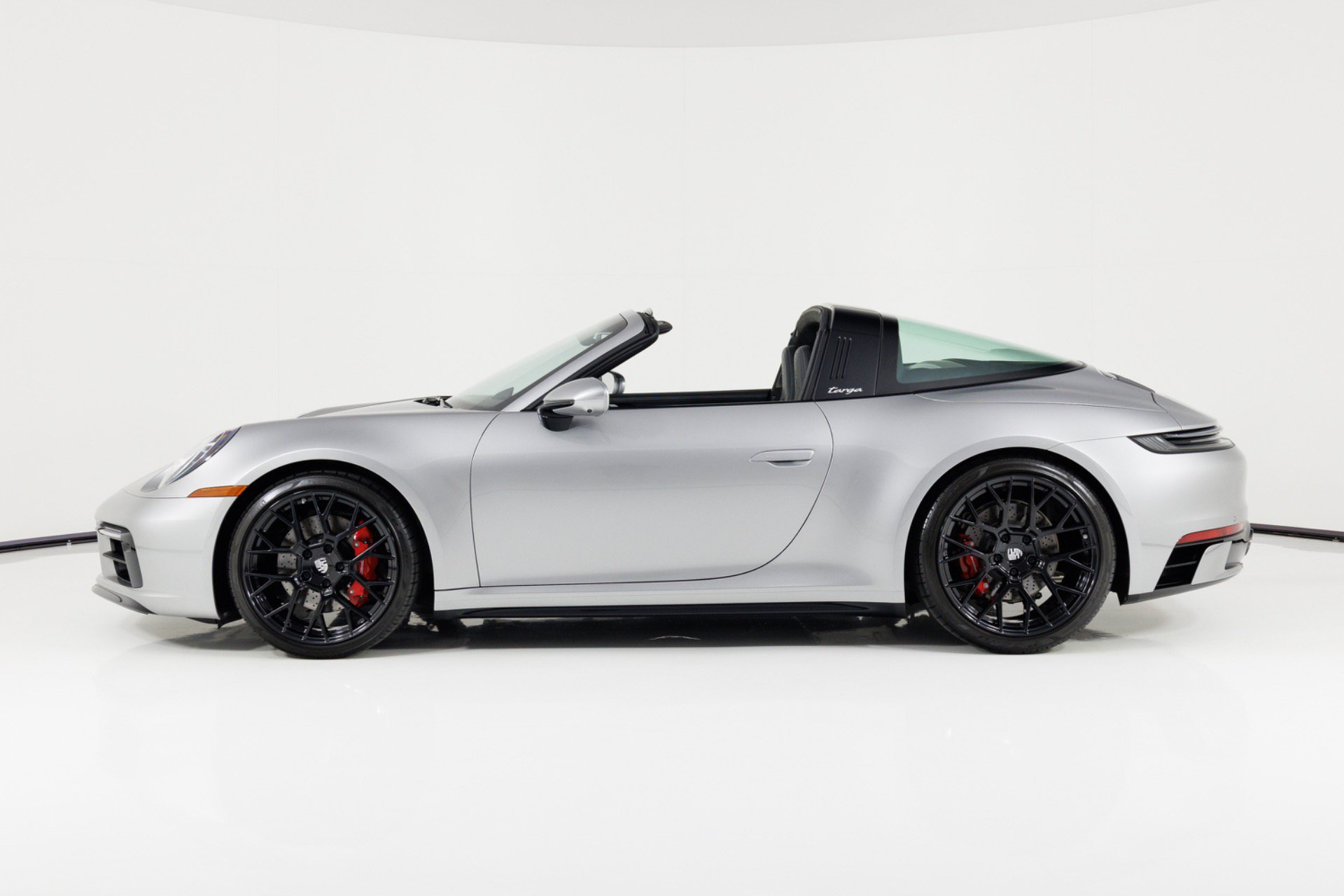 Used 2022 Porsche 911 Targa 4S AWD/4WD image 7