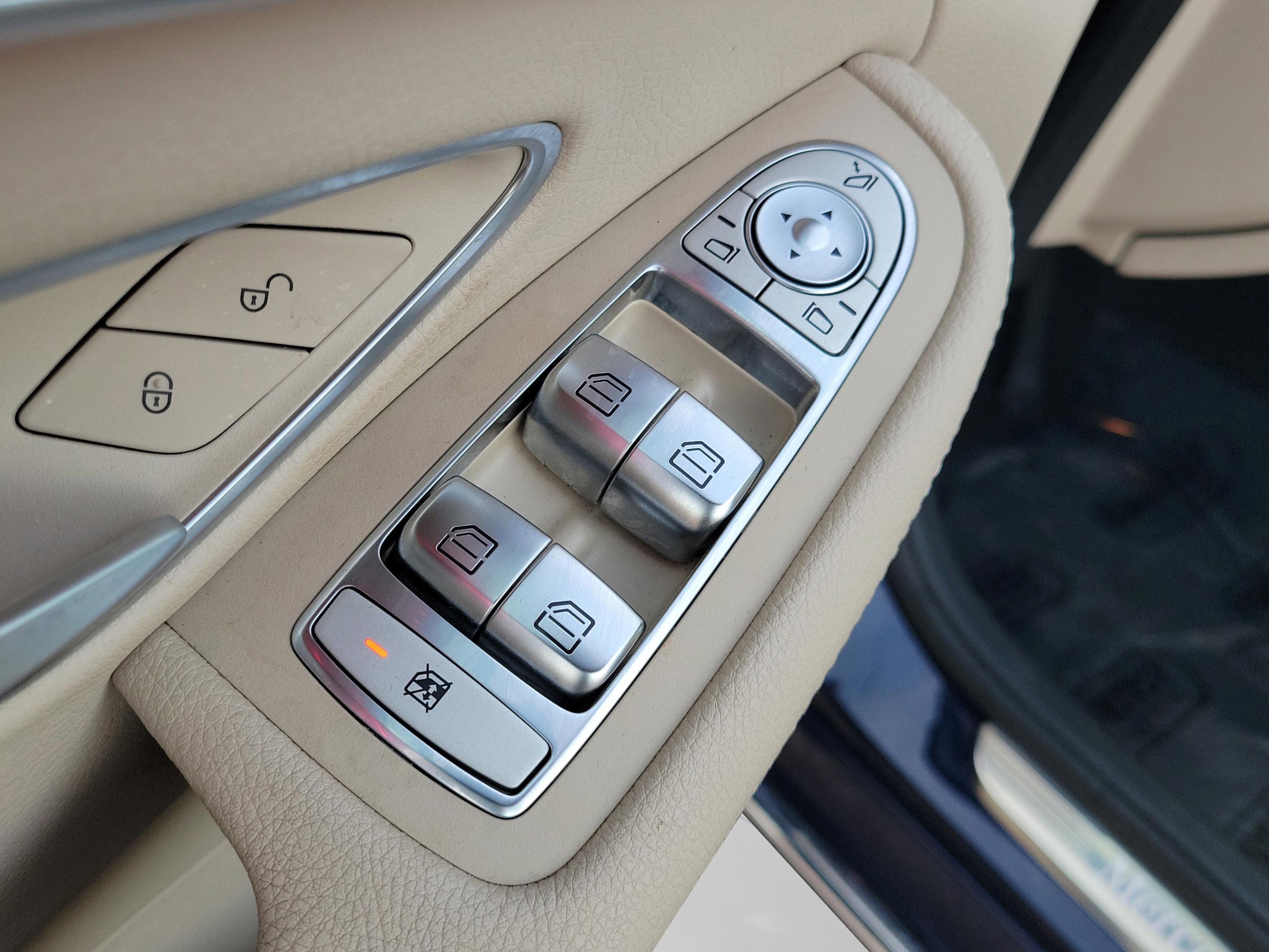 Used 2020 Mercedes-Benz C 300 C 300 image 18