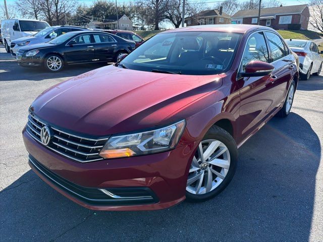 Used 2018 Volkswagen Passat 2.0T SE image 1