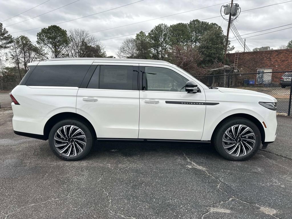 New 2026 Lincoln Navigator Black Label image 8