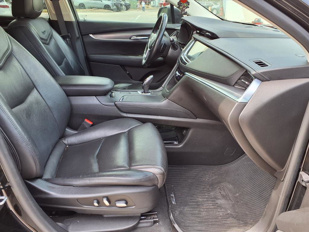 Used 2019 Cadillac XT5 Luxury FWD image 9