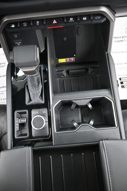 Used 2025 Toyota Tundra Limited image 23