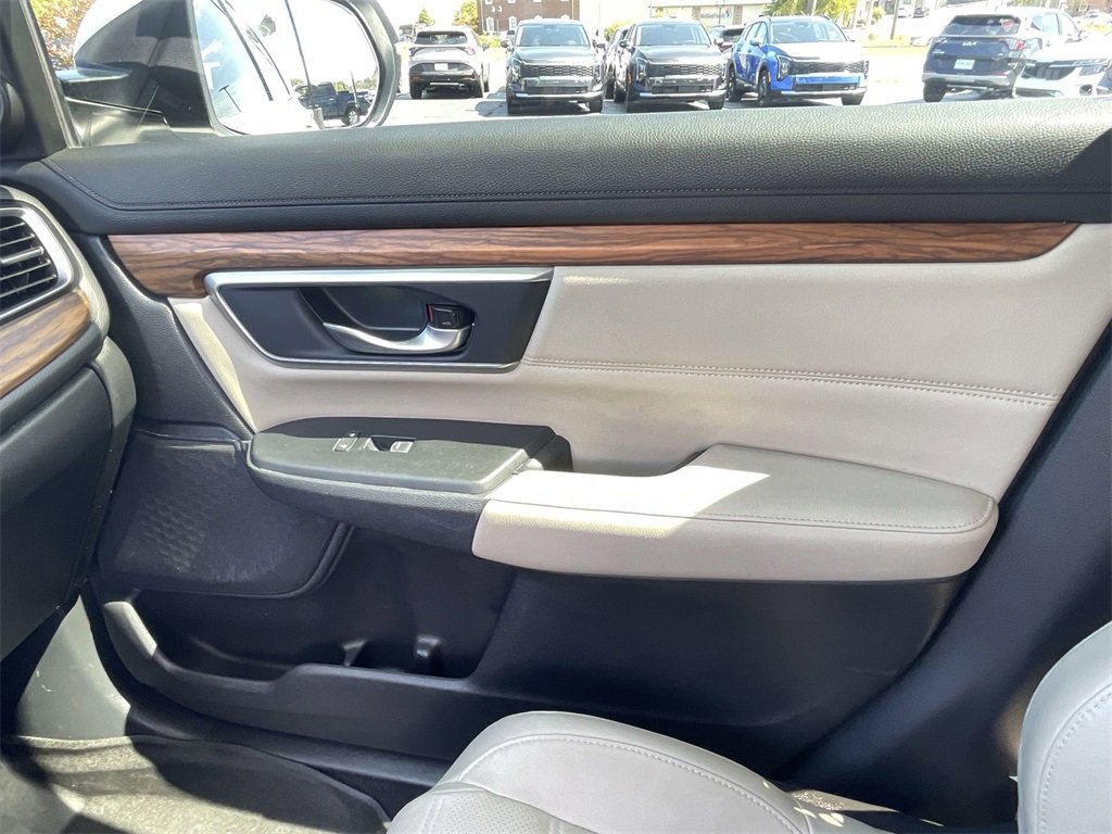 Used 2020 Honda CR-V Touring image 22