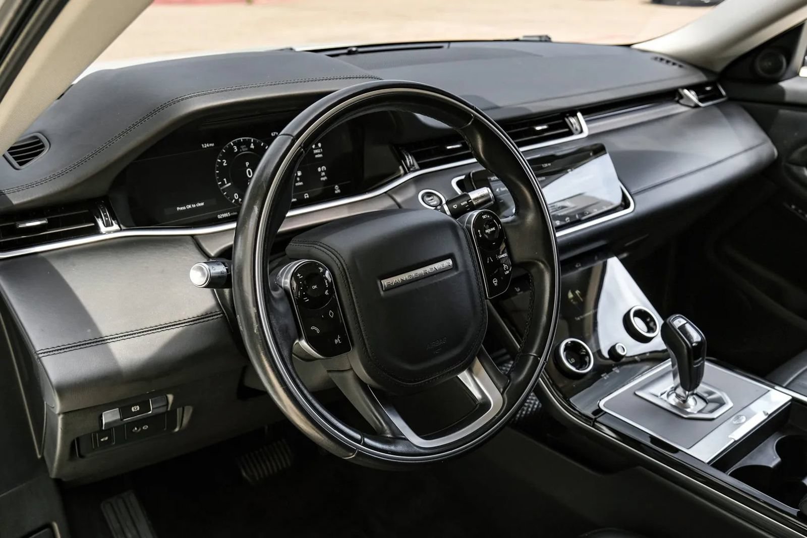 Used 2020 Land Rover Range Rover Evoque SE AWD/4WD image 20