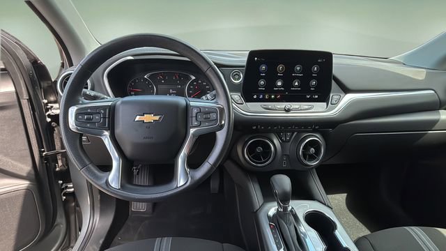 Used 2023 Chevrolet Blazer LT w/ LPO, Black Grille Bar Package image 9