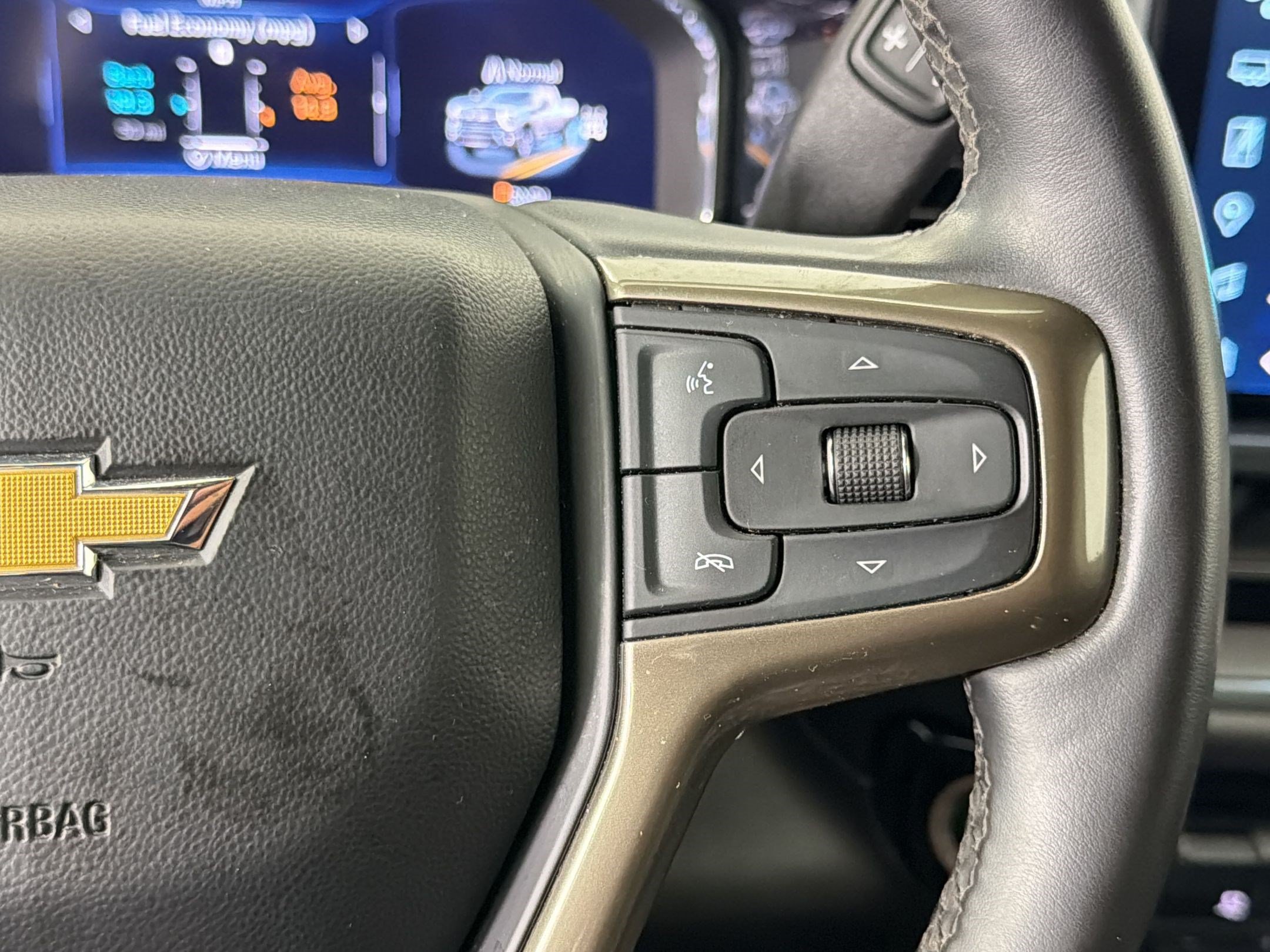 Used 2024 Chevrolet Silverado 2500 High Country w/ High Country Premium Package AWD/4WD image 27