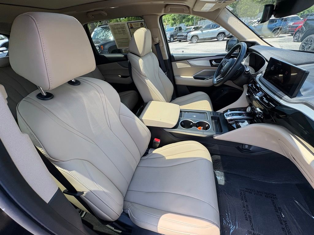 Used 2025 Acura MDX SH-AWD w/ Technology Package image 24