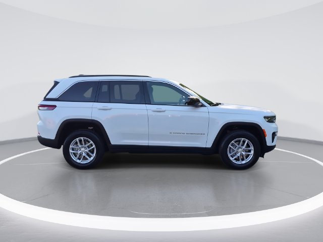 New 2026 Jeep Grand Cherokee Laredo X RWD image 9