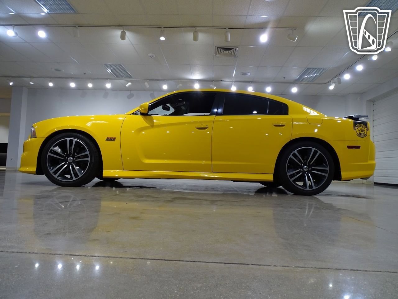 Used 2012 Dodge Charger SRT8 Super Bee w/ Driver Convenience Group II RWD image 8