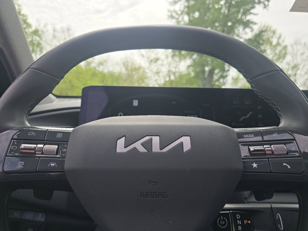 Used 2026 Kia EV9 Wind AWD/4WD image 28