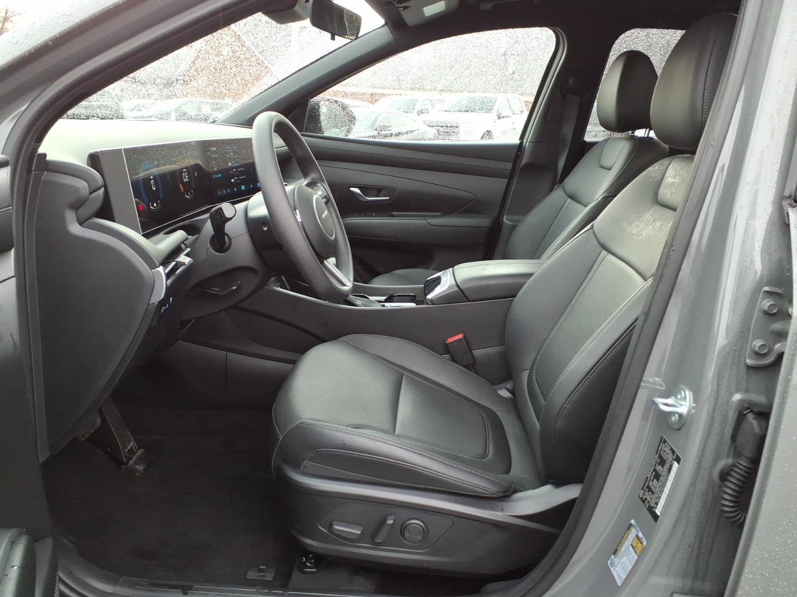 Used 2025 Hyundai Santa Cruz SEL AWD/4WD image 13