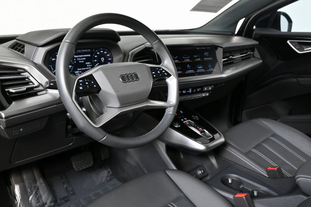 Used 2024 Audi Q4 e-tron Premium image 4