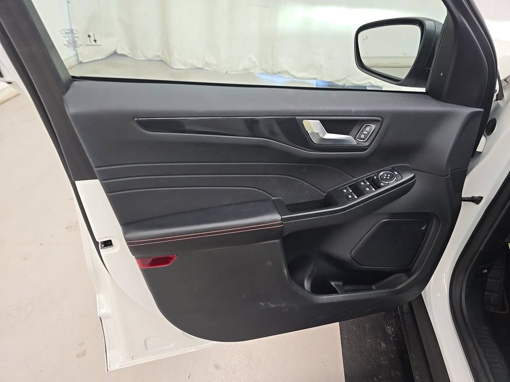 Used 2023 Ford Escape ST-Line w/ Tech Pack #1 FWD image 14