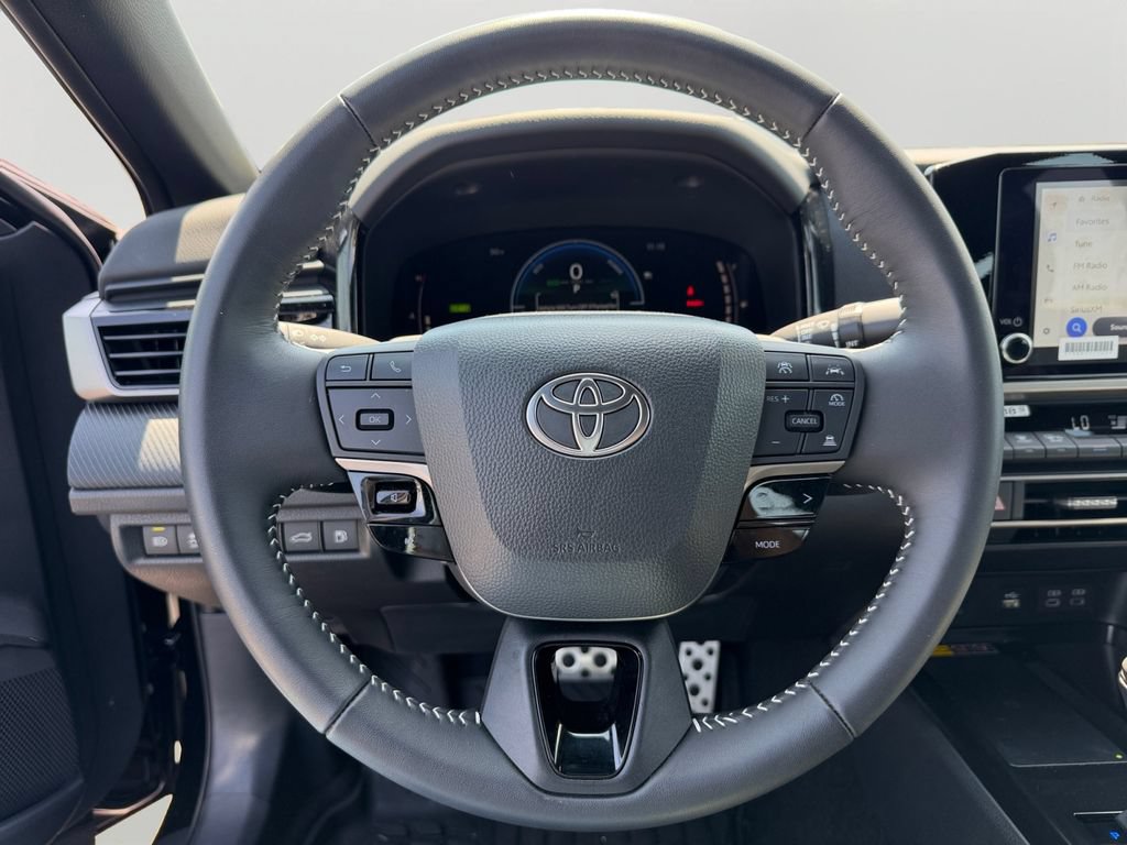 Used 2026 Toyota Camry Hybrid AWD/4WD image 18