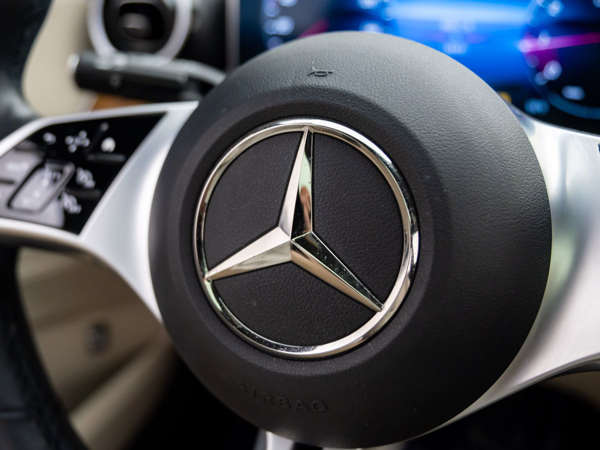 Certified 2023 Mercedes-Benz C 300 4MATIC Sedan image 25