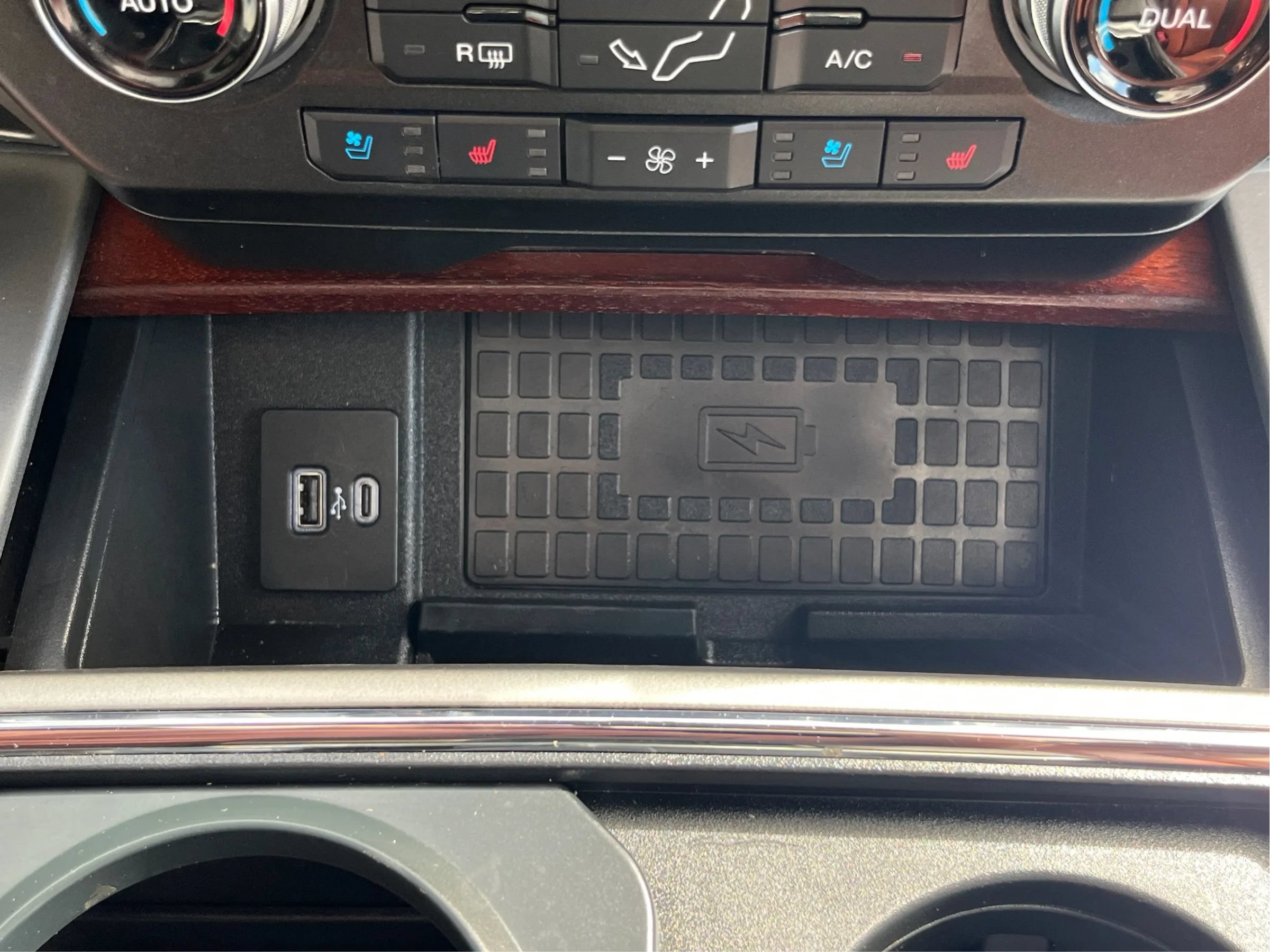 Used 2021 Ford F350 King Ranch w/ King Ranch Ultimate Package AWD/4WD image 34